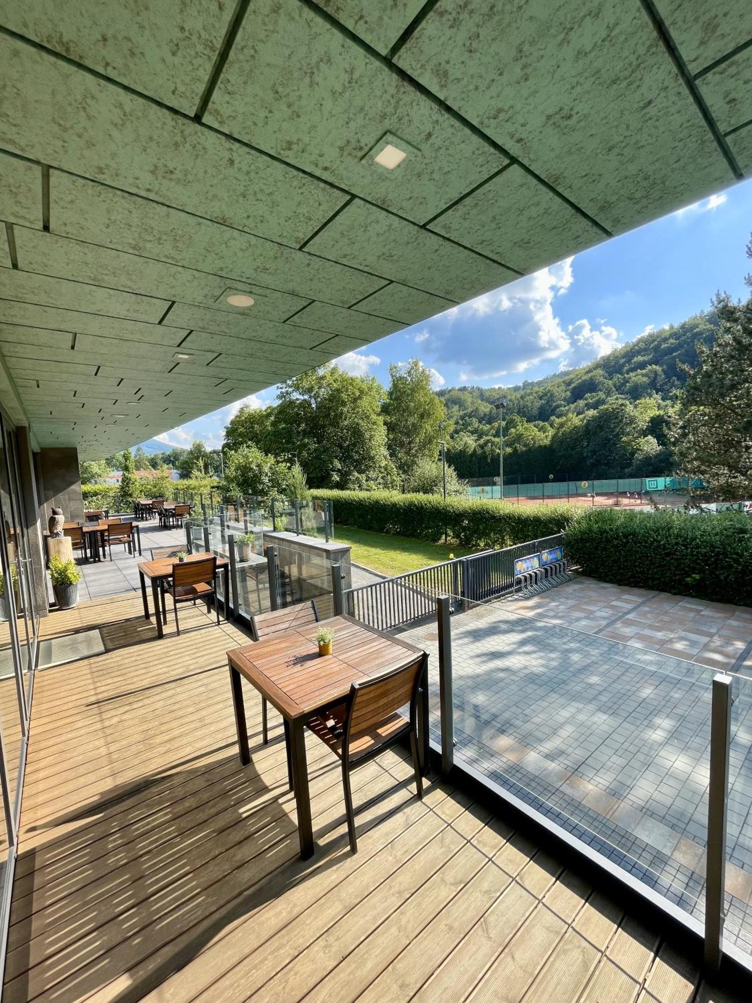 Hotel Bartoš Frenštát pod Radhoštěm Buitenkant foto