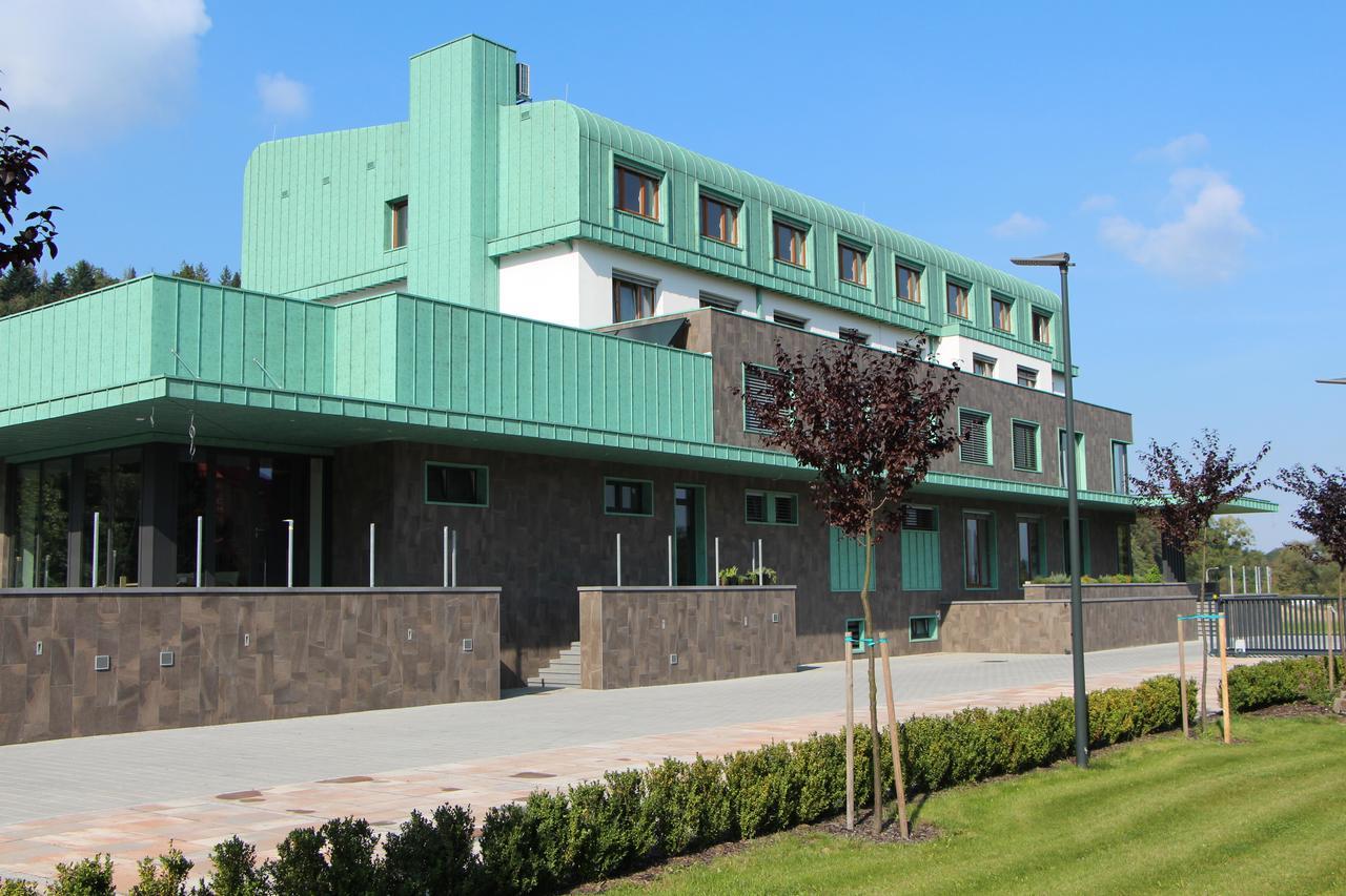 Hotel Bartoš Frenštát pod Radhoštěm Buitenkant foto