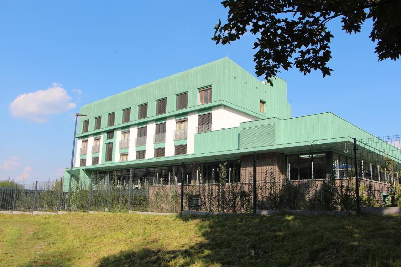 Hotel Bartoš Frenštát pod Radhoštěm Buitenkant foto