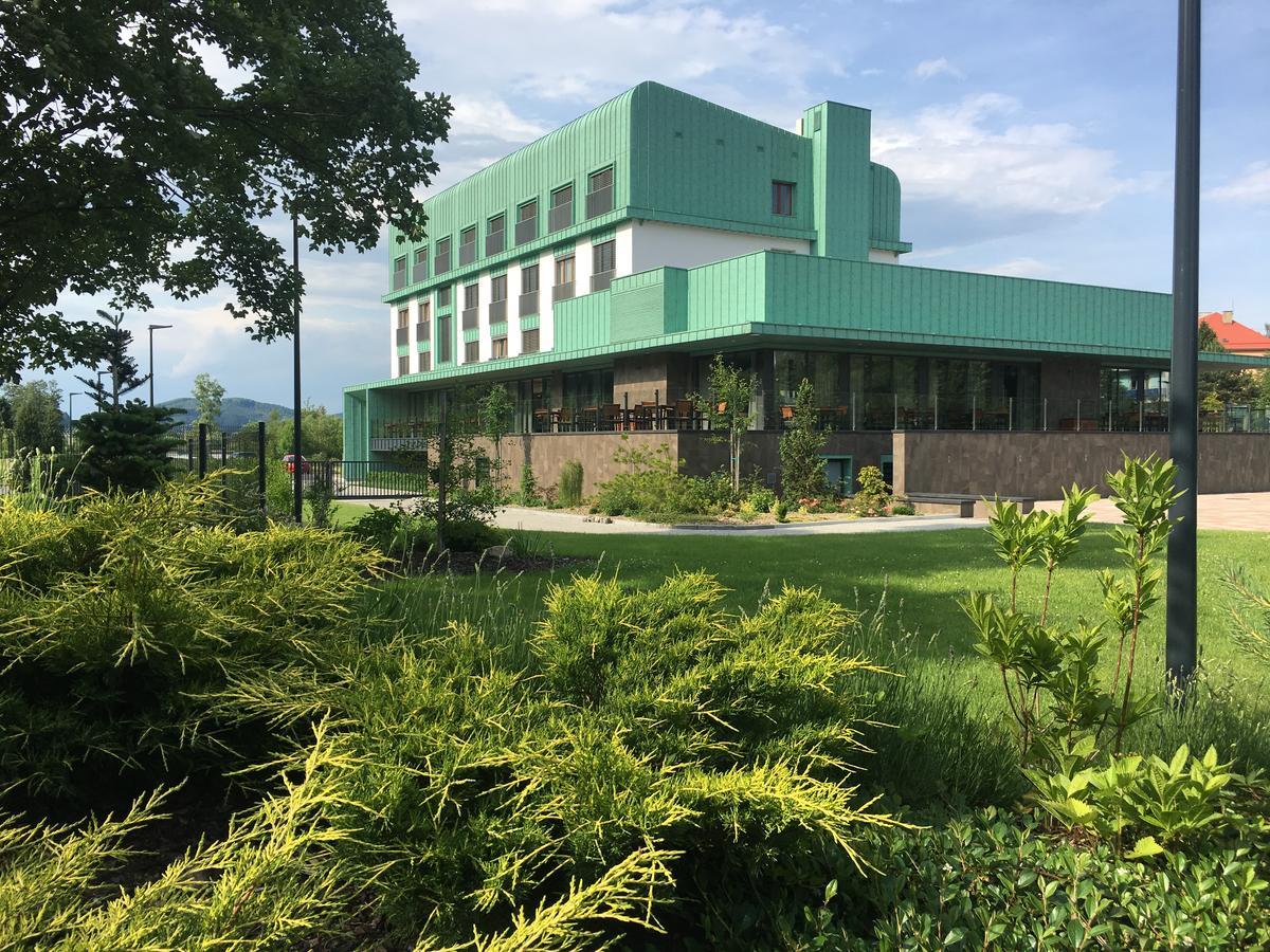 Hotel Bartoš Frenštát pod Radhoštěm Buitenkant foto